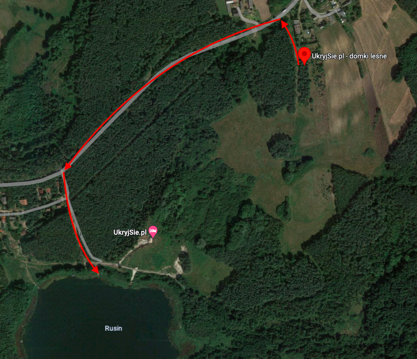 Trasa z domków w lesie do jeziora Rusin Google Map